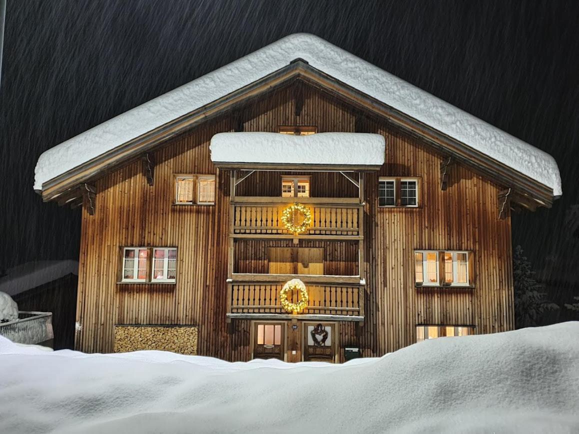 Nostalgie Bed & Breakfast Chraemerhus Curaglia Екстериор снимка